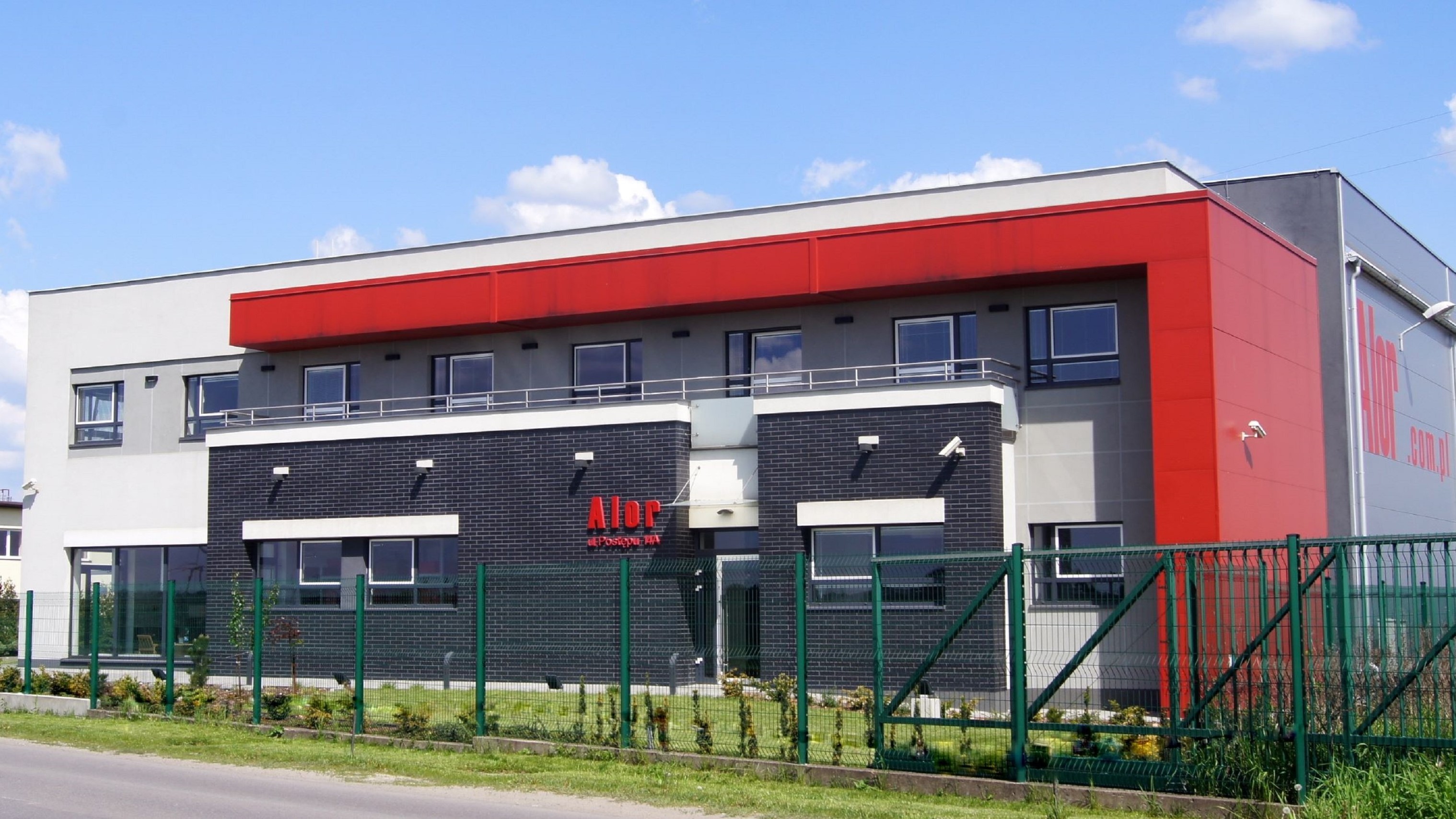 ALOR front 3.jpg